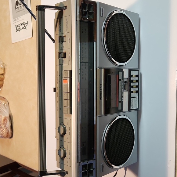 Vintage early '80's Panasonic Model RX-4975 Boombox w/ orig instructions - Picture 5 of 16